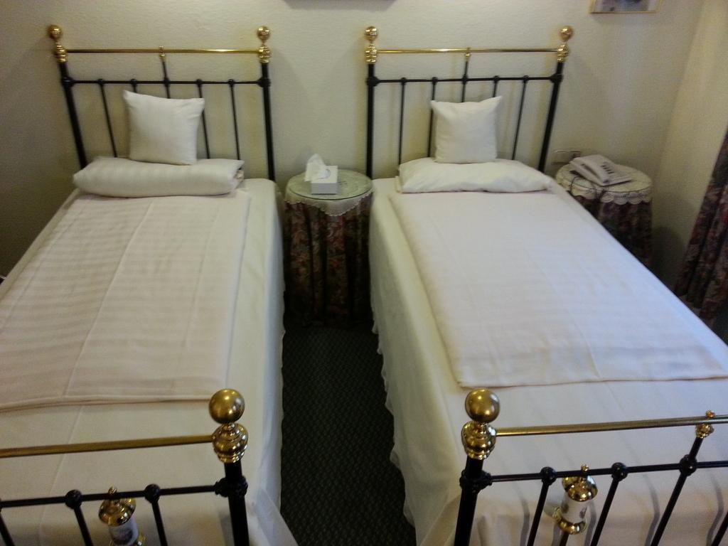 Hotel Admiral ヴィースバーデン 部屋 写真