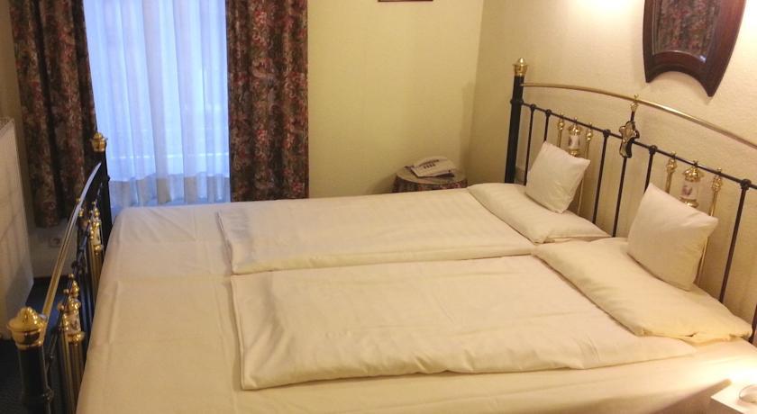Hotel Admiral ヴィースバーデン エクステリア 写真